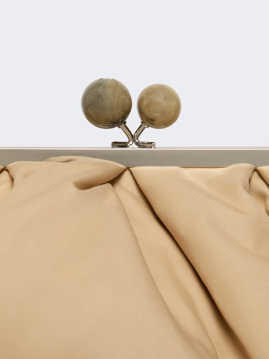 bolso pasticcino extragrande de gabardina técnica acolchada - beige