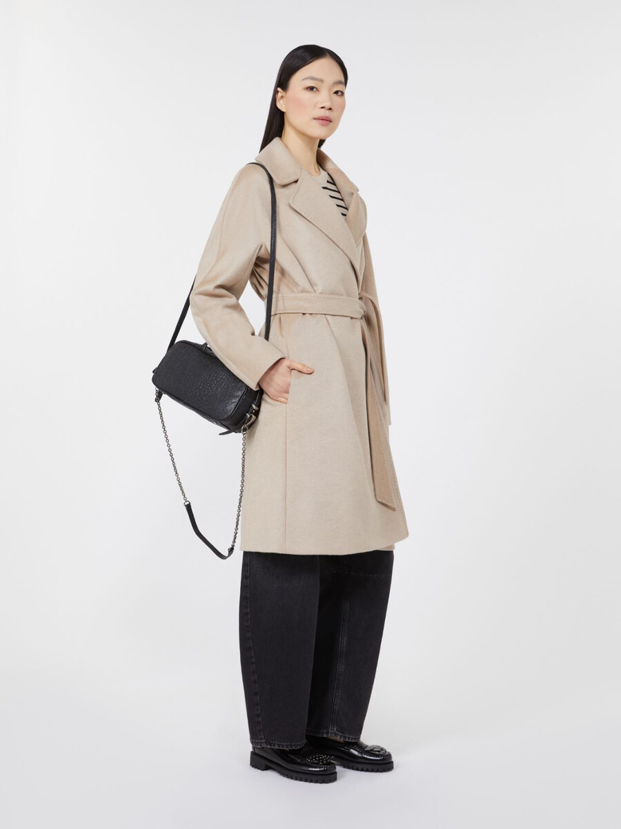 bolso boston de piel napa - negro