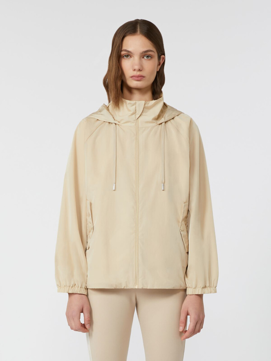 cortavientos técnico de tafetán - beige