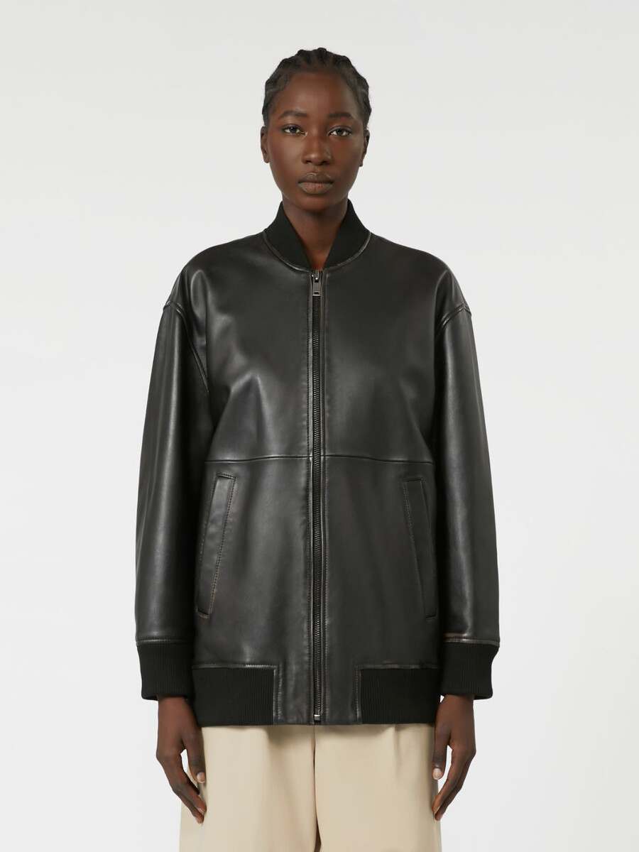 chaqueta bomber larga de piel napa - negra