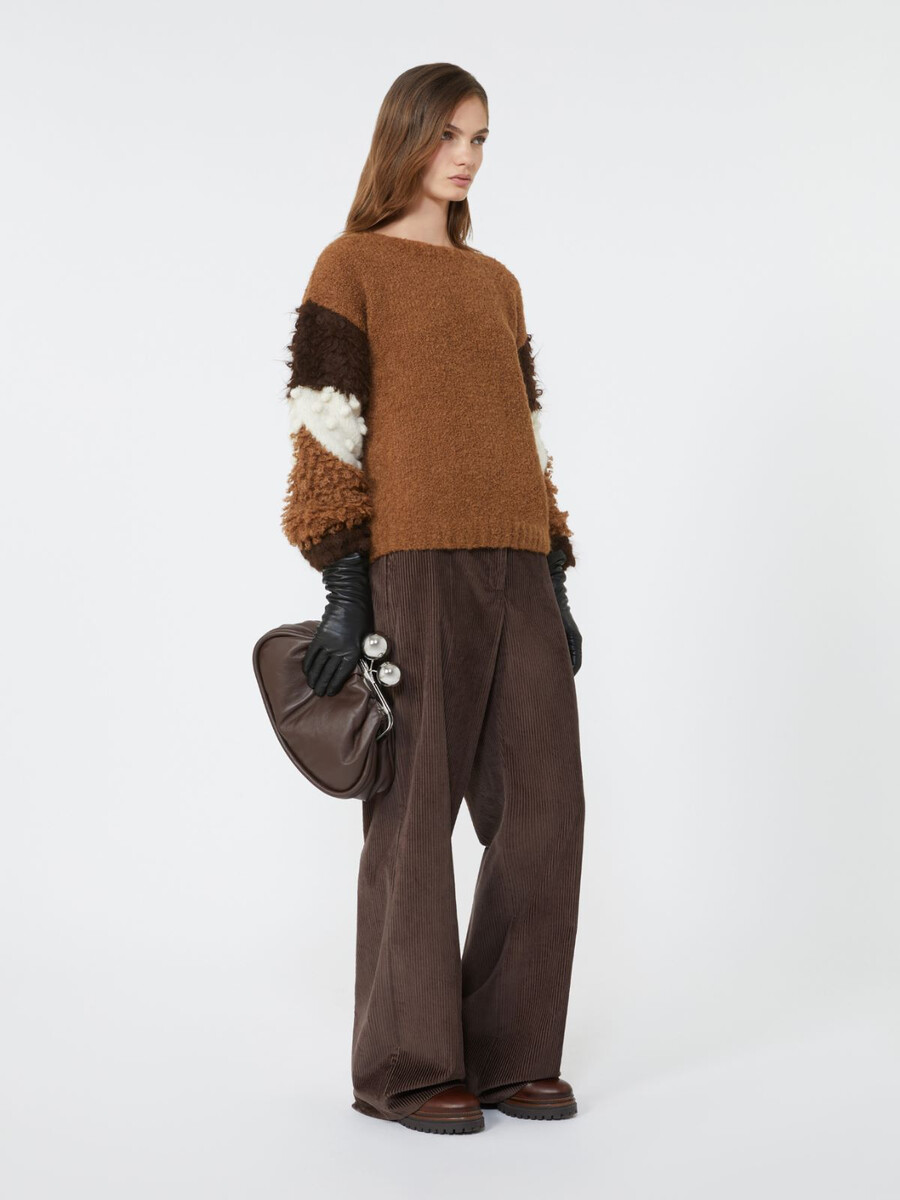 jersey de cuello redondo de alpaca bouclé - tabaco