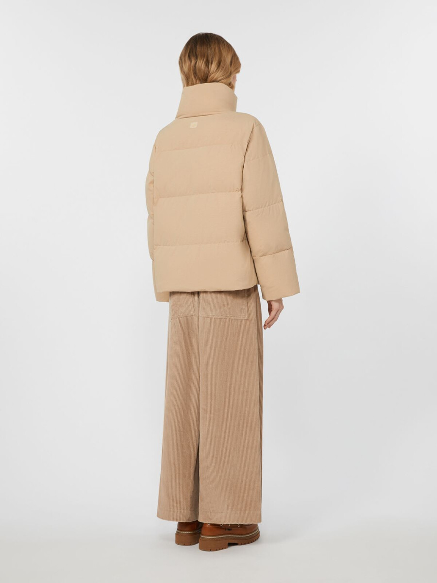 chaqueta corta de tejido repelente al agua - beige