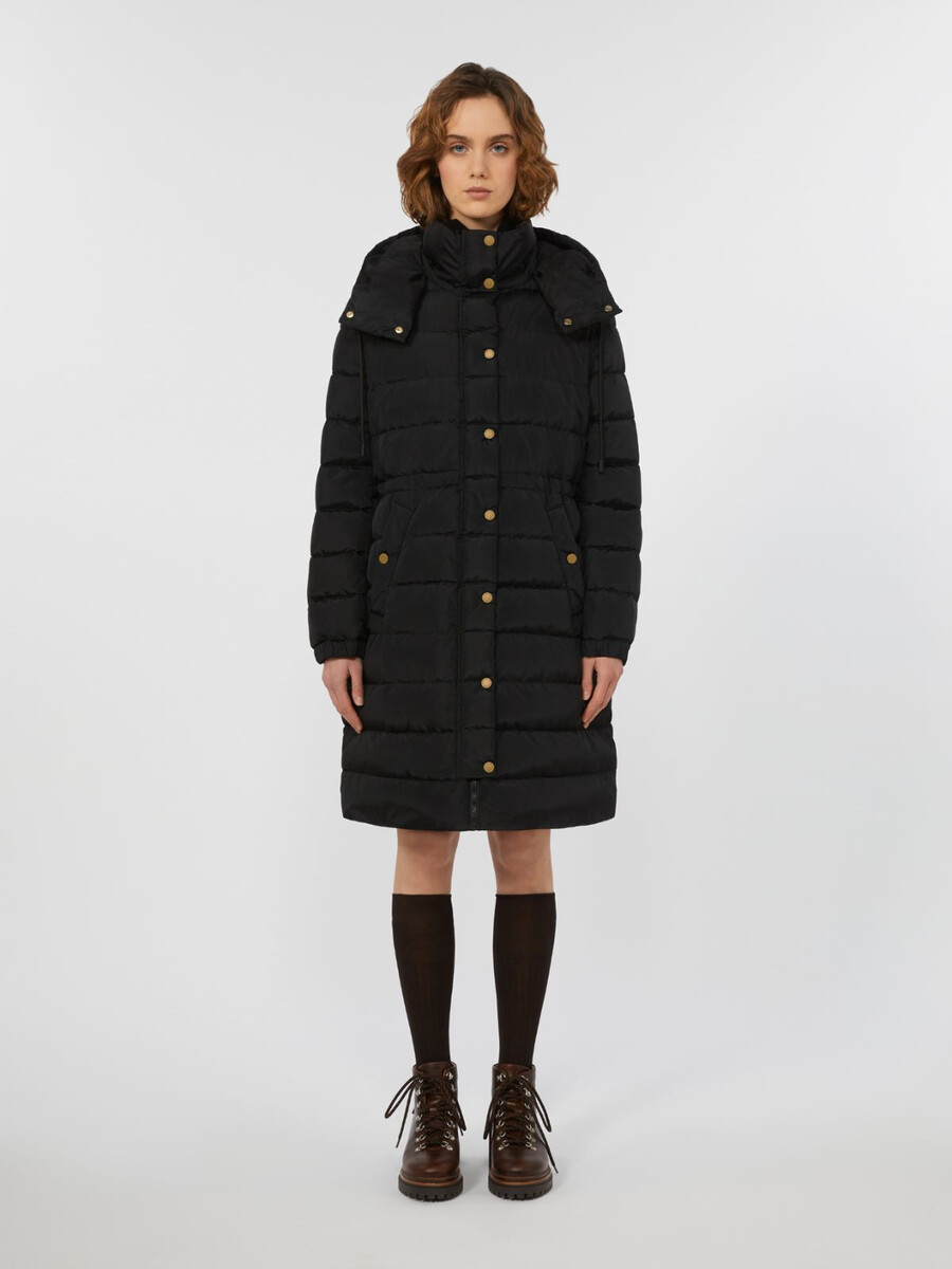 chaqueta de plumas de corte entallado de tafetán impermeable - negro