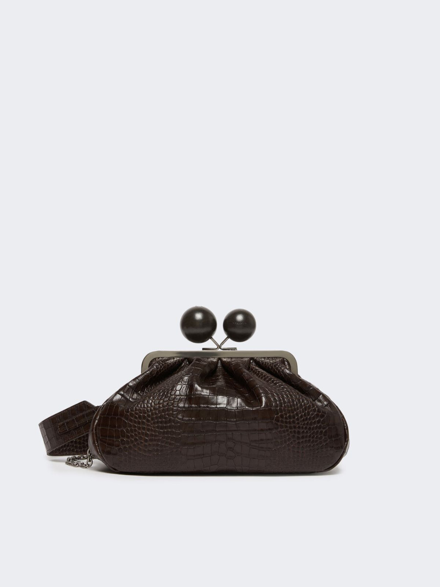 bolso pasticcino mediano de piel con estampado de cocodrilo - marrÓn oscuro