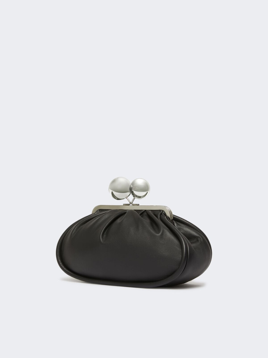 bolso pasticcino mediano en piel napa brillante - negro