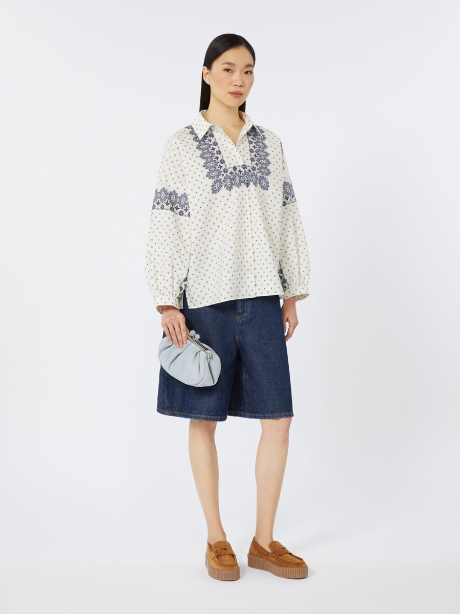 bolso pequeño de ante pasticcino - azul claro