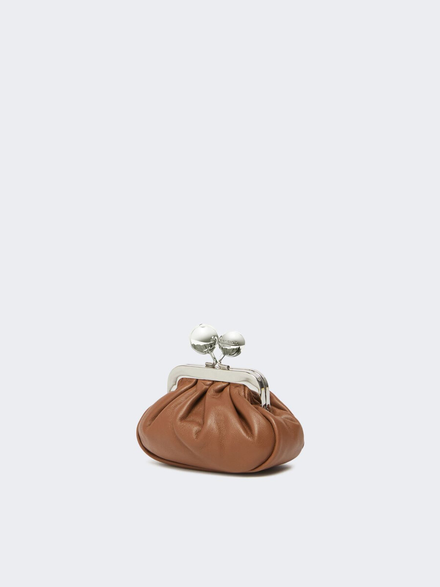 bolso nano pasticcino de piel de oveja napa - tabaco