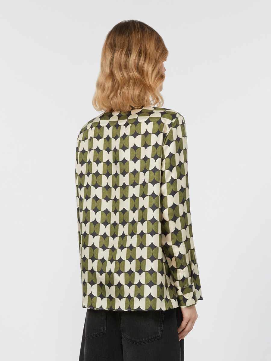 camisa de sarga estampada - negra