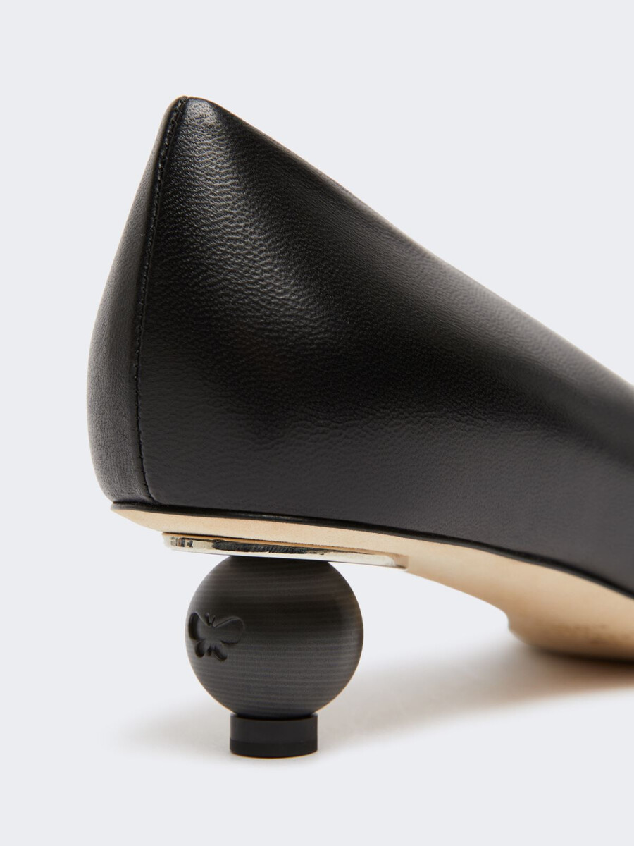 zapatos de salón de piel napa brillante - negro