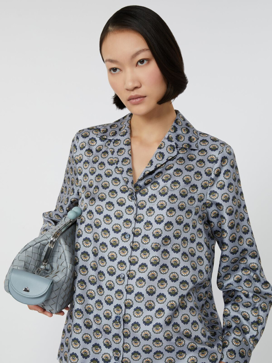 camisa de pijama de seda estampada - azul claro