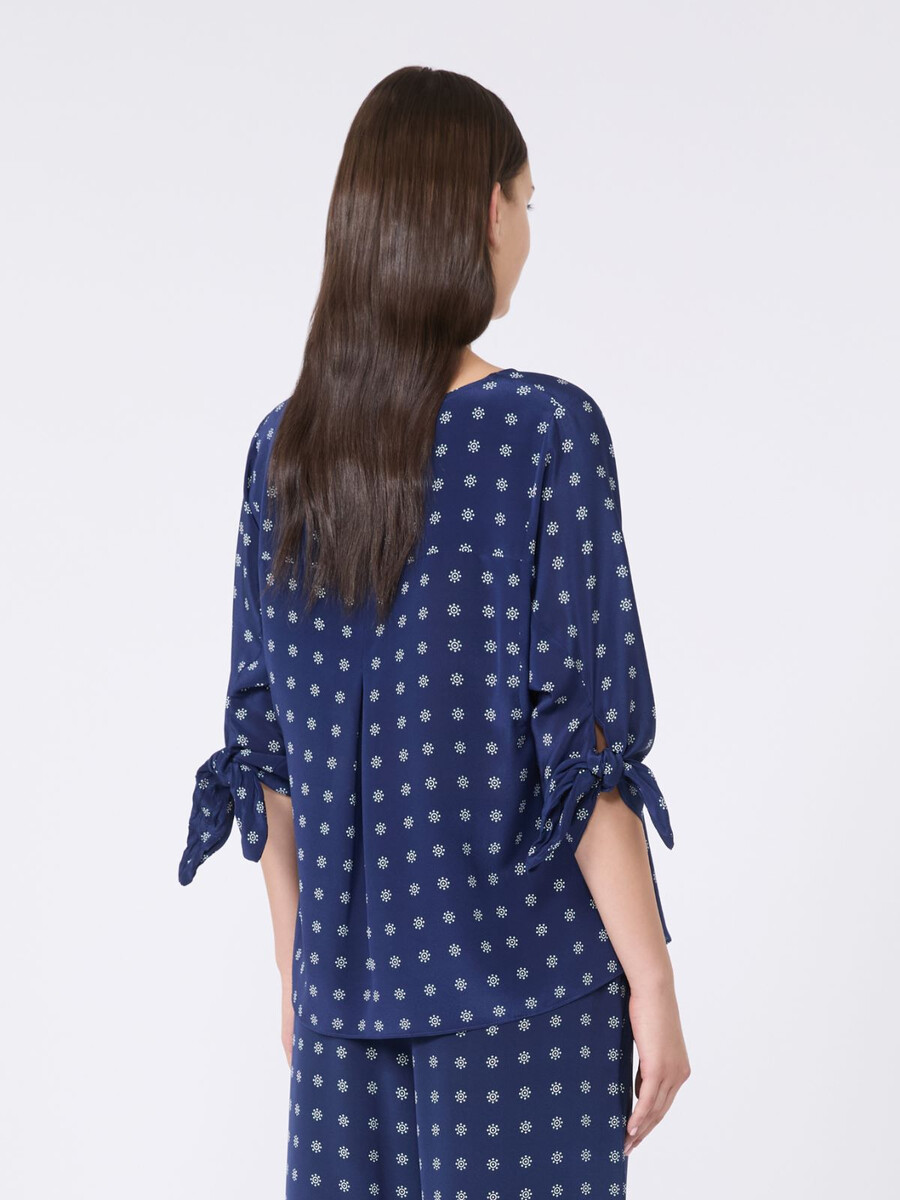 blusa de cuello redondo de crepé de china - azul marino